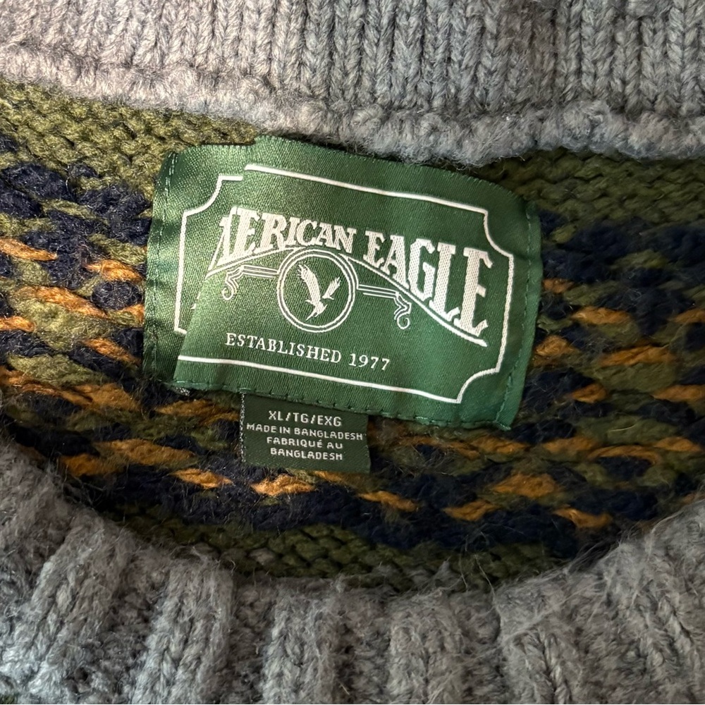 American Eagle Gray Patterned Sweater - image 8